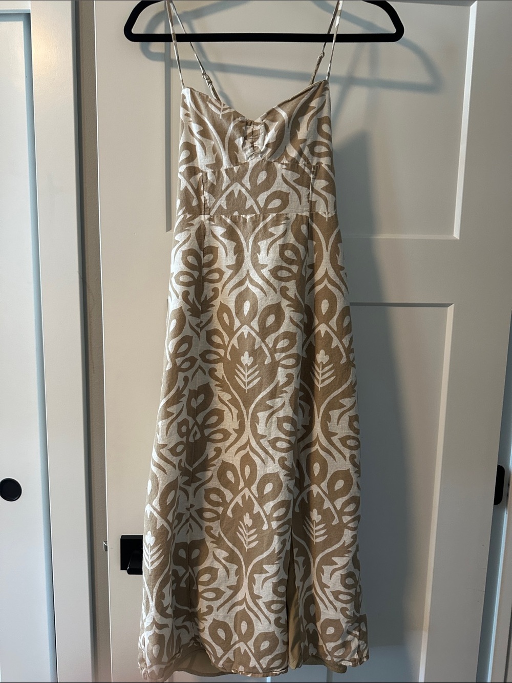 American Eagle Outfitters Beige and White Printed Maxi Dress